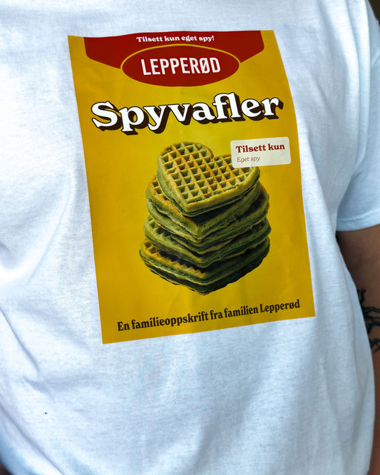 Lepperøds Spyvafler Tee | Hvit