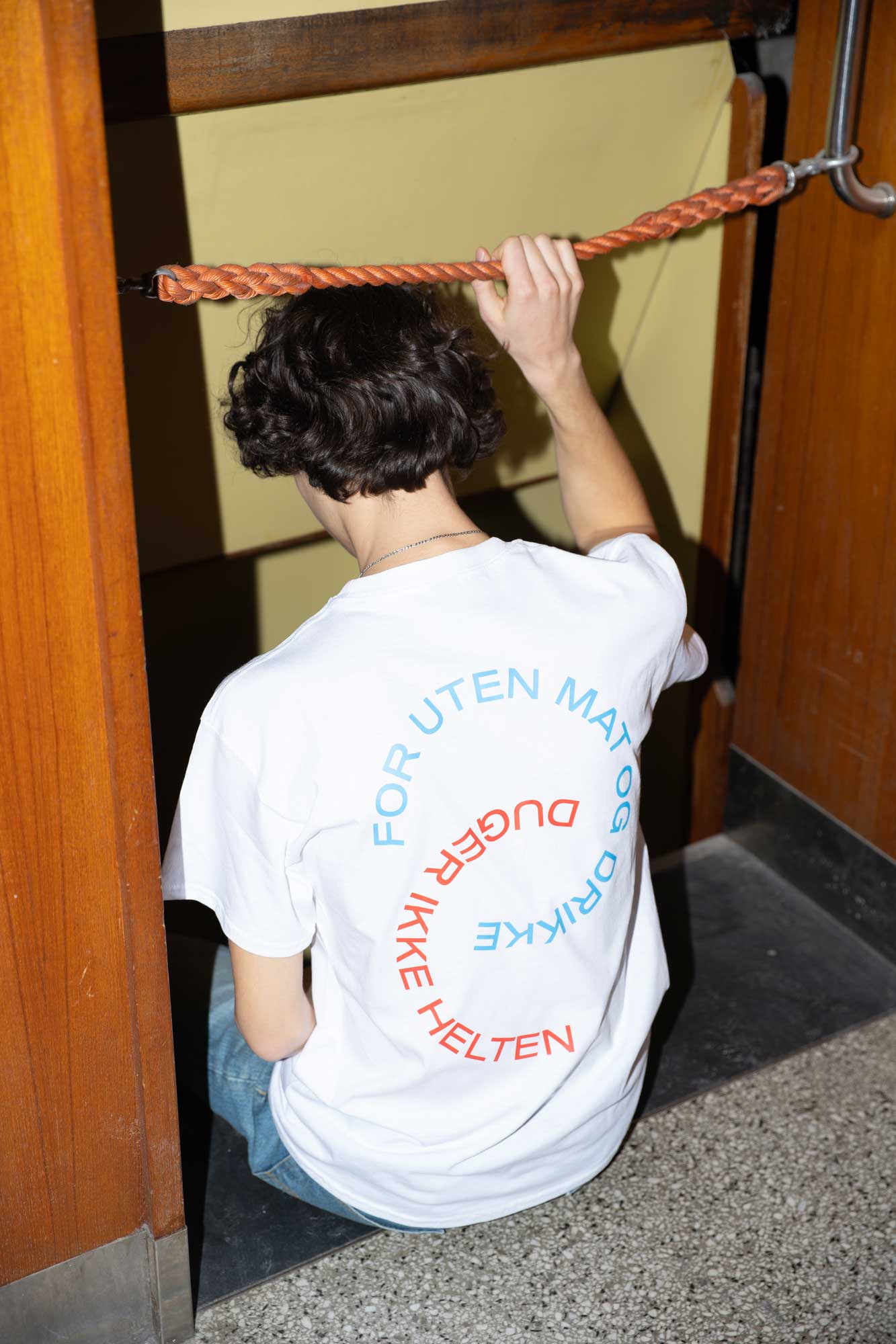 Uten mat og drikke | Tee