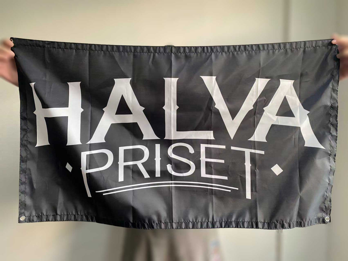 Halva Priset - Flagg