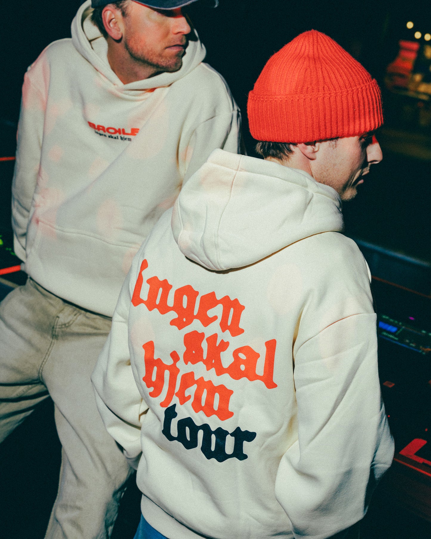 Broiler | Ingen Skal Hjem Tour | Sand | Hoodie