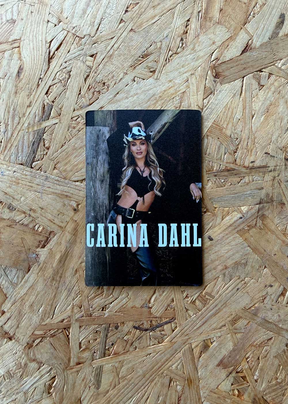 Carina Dahl | Kjøleskapsmagnet