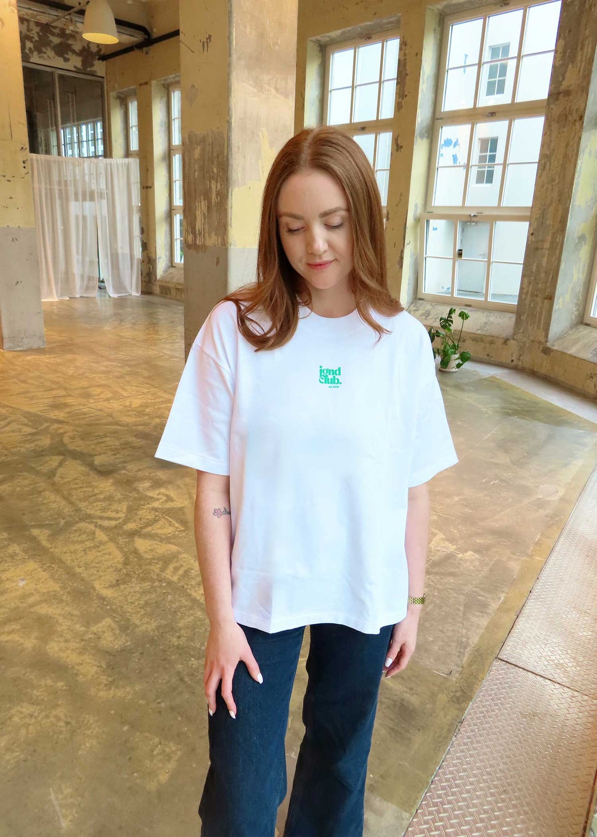 jgnd club. tee | green room