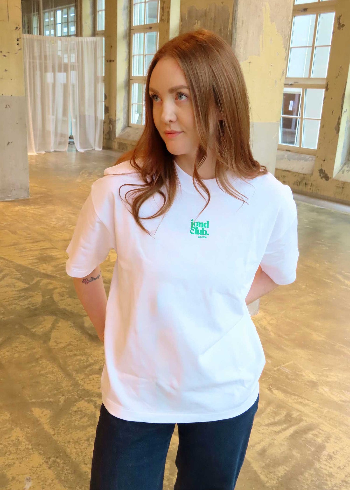jgnd club. tee | green room