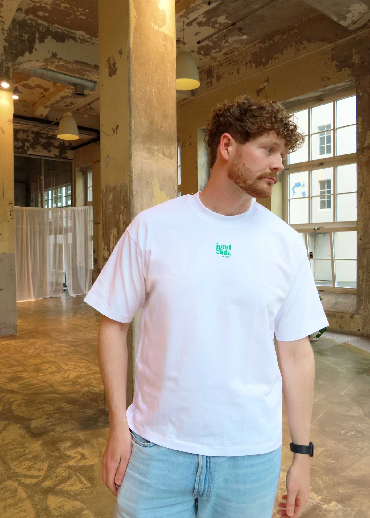 jgnd club. tee | green room