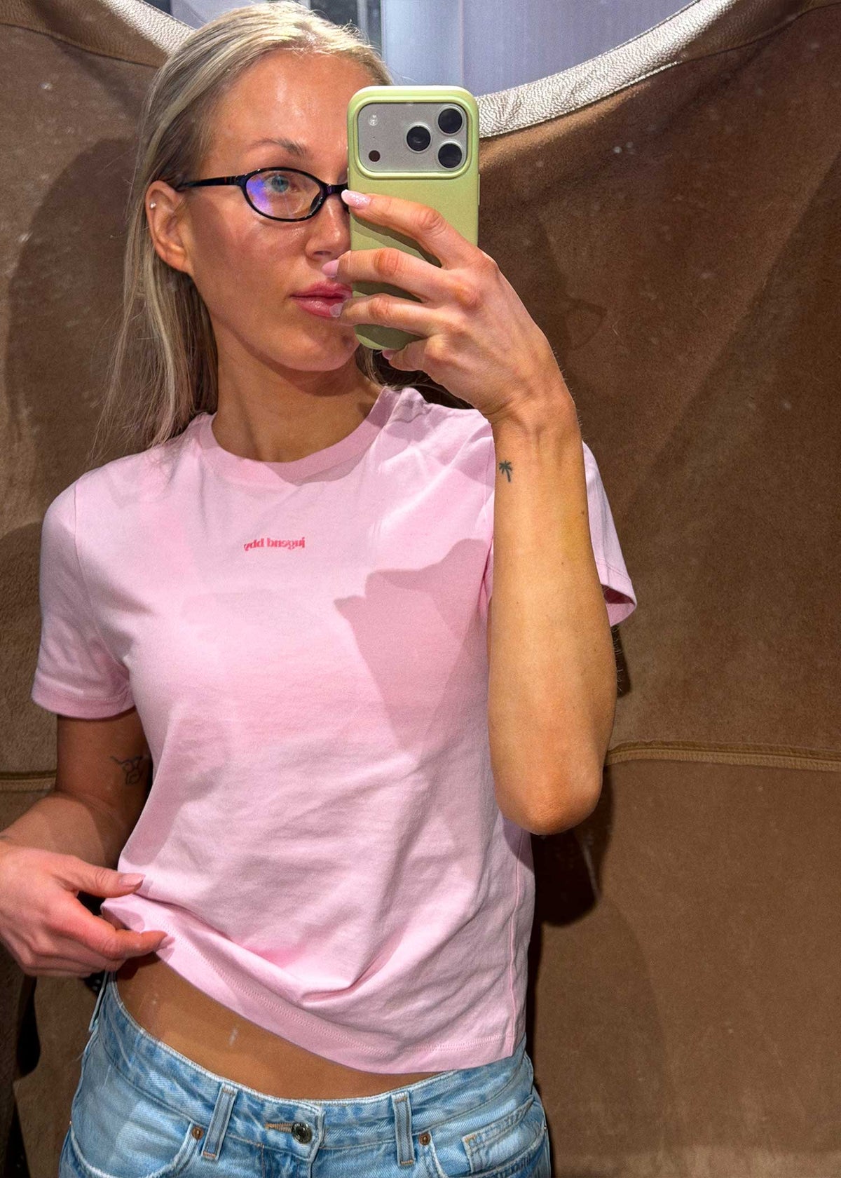 "jugend bby" baby tee | strawberry