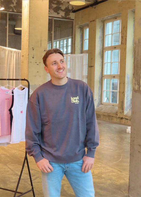 jgnd club. crewneck | sunwashed