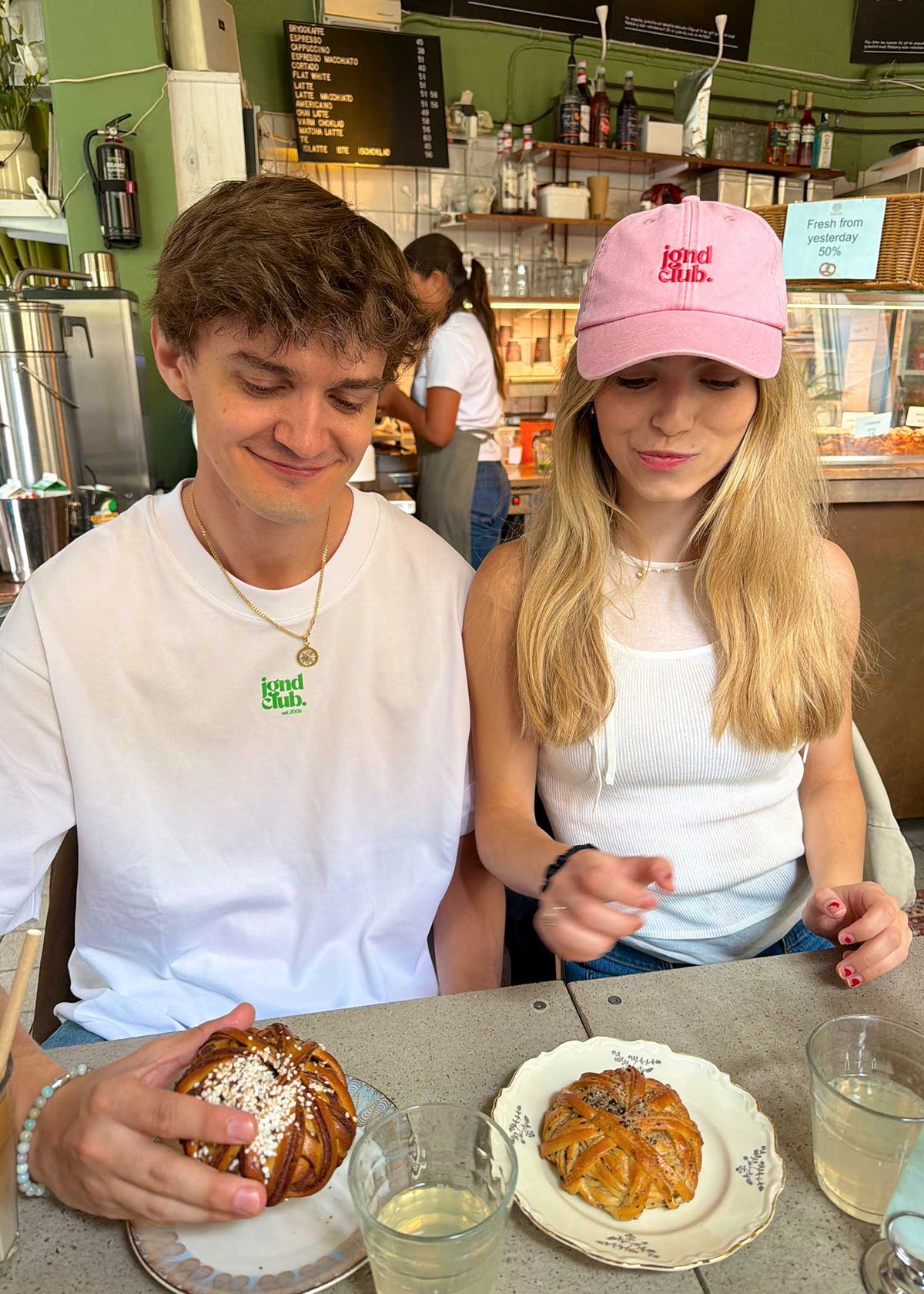 The dad cap | strawberry
